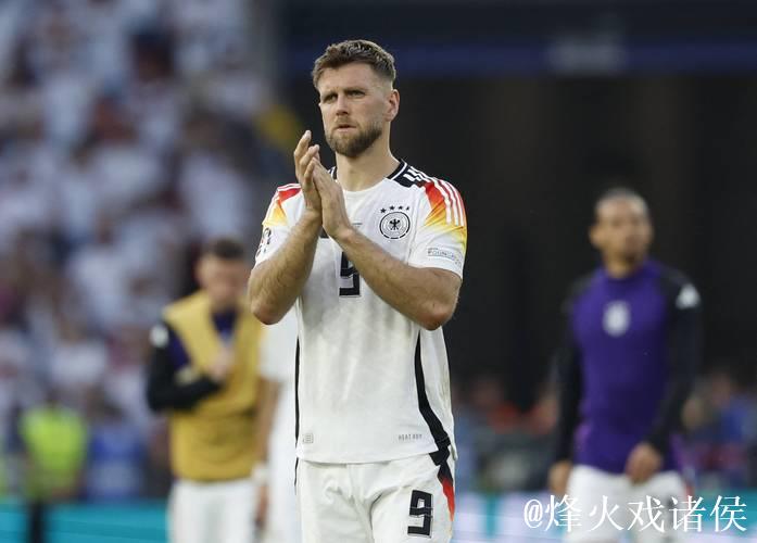 莫雷托:米兰将在接下来的时间里大力推进引进菲尔克鲁格 莫雷托:米兰将在接下来的时间里大力推进引进菲尔克鲁格