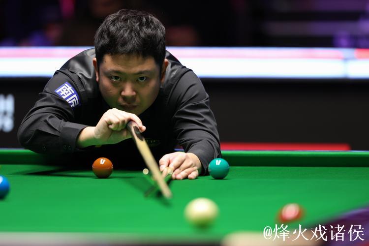 张安达1-5负于威廉姆斯 无缘斯诺克武汉公开赛四强 张安达1-5负于威廉姆斯 无缘斯诺克武汉公开赛四强