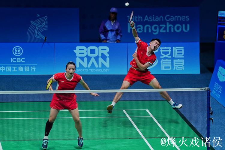 20日焦点：乒乓男团巅峰对决 羽球“雅思”组合争冠